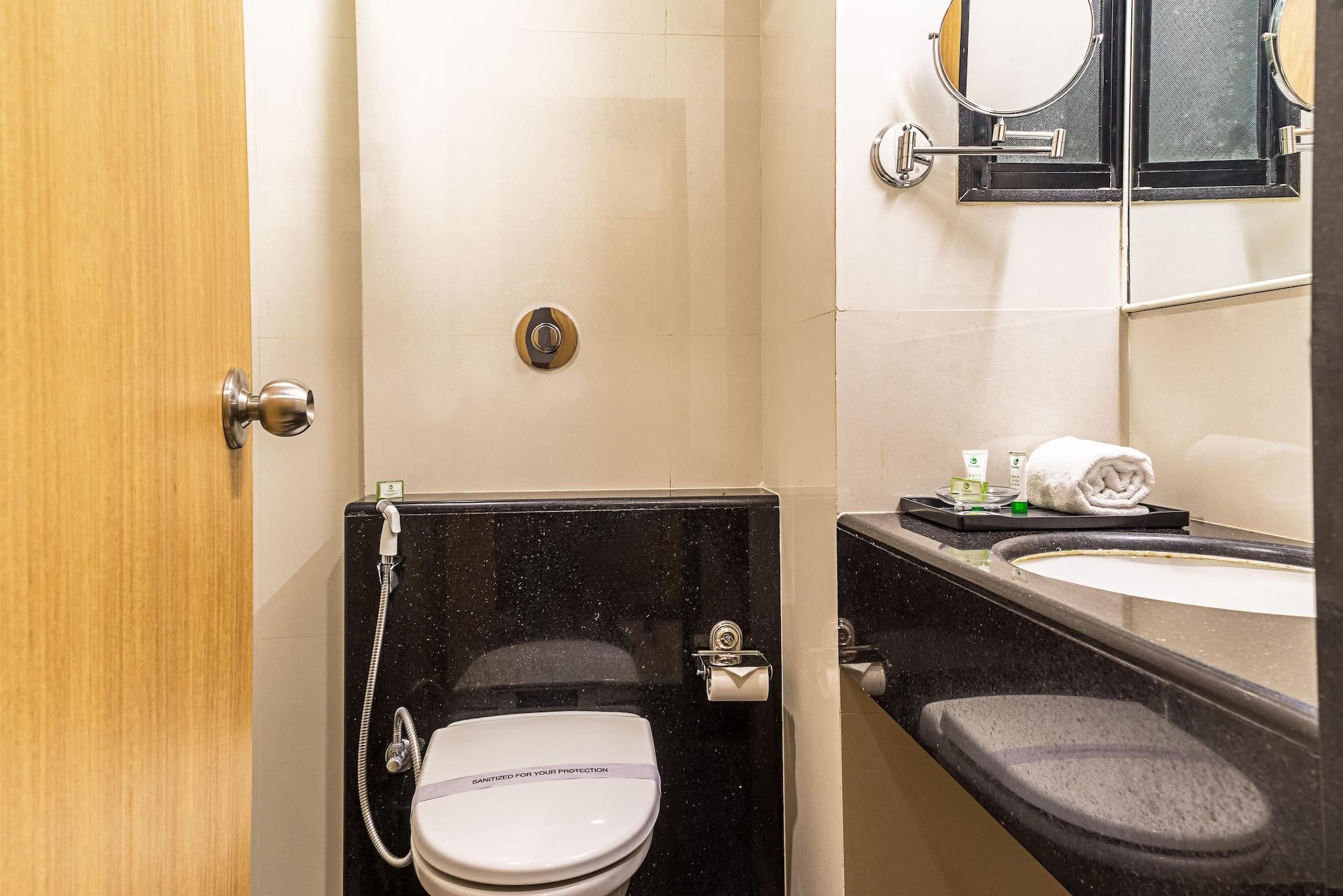 ทรีโบ ทริสต์ แกรนด์ เอมเมอรัลด์ Hotel Pimpri-Chinchwad ภายนอก รูปภาพ
