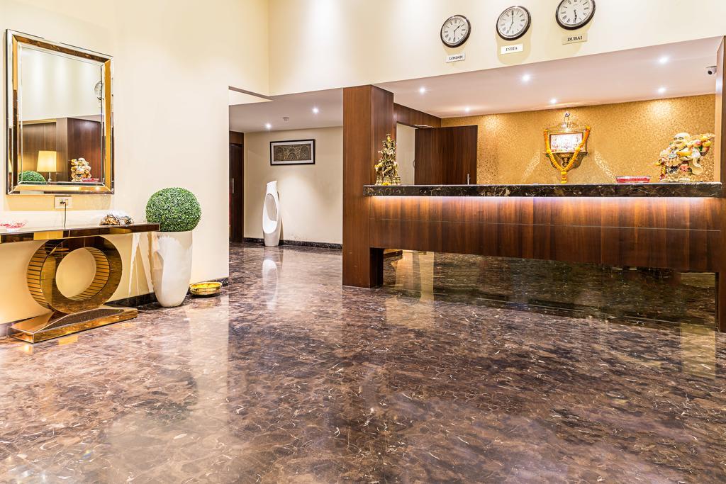 ทรีโบ ทริสต์ แกรนด์ เอมเมอรัลด์ Hotel Pimpri-Chinchwad ภายนอก รูปภาพ