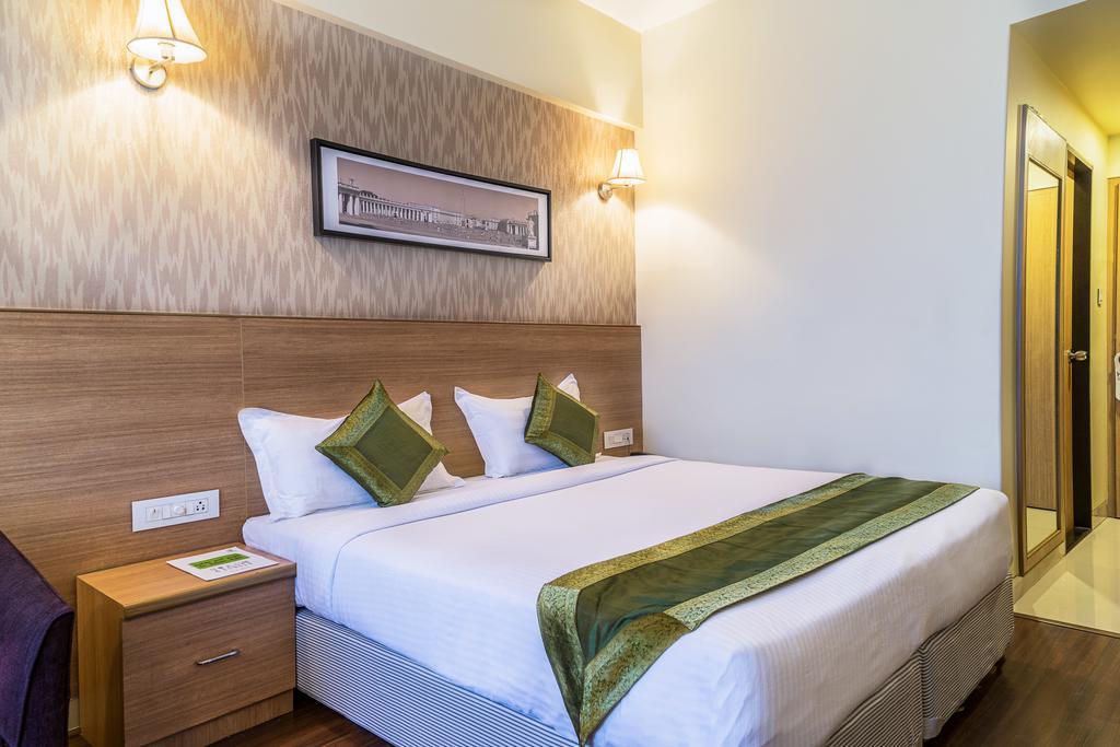 ทรีโบ ทริสต์ แกรนด์ เอมเมอรัลด์ Hotel Pimpri-Chinchwad ภายนอก รูปภาพ