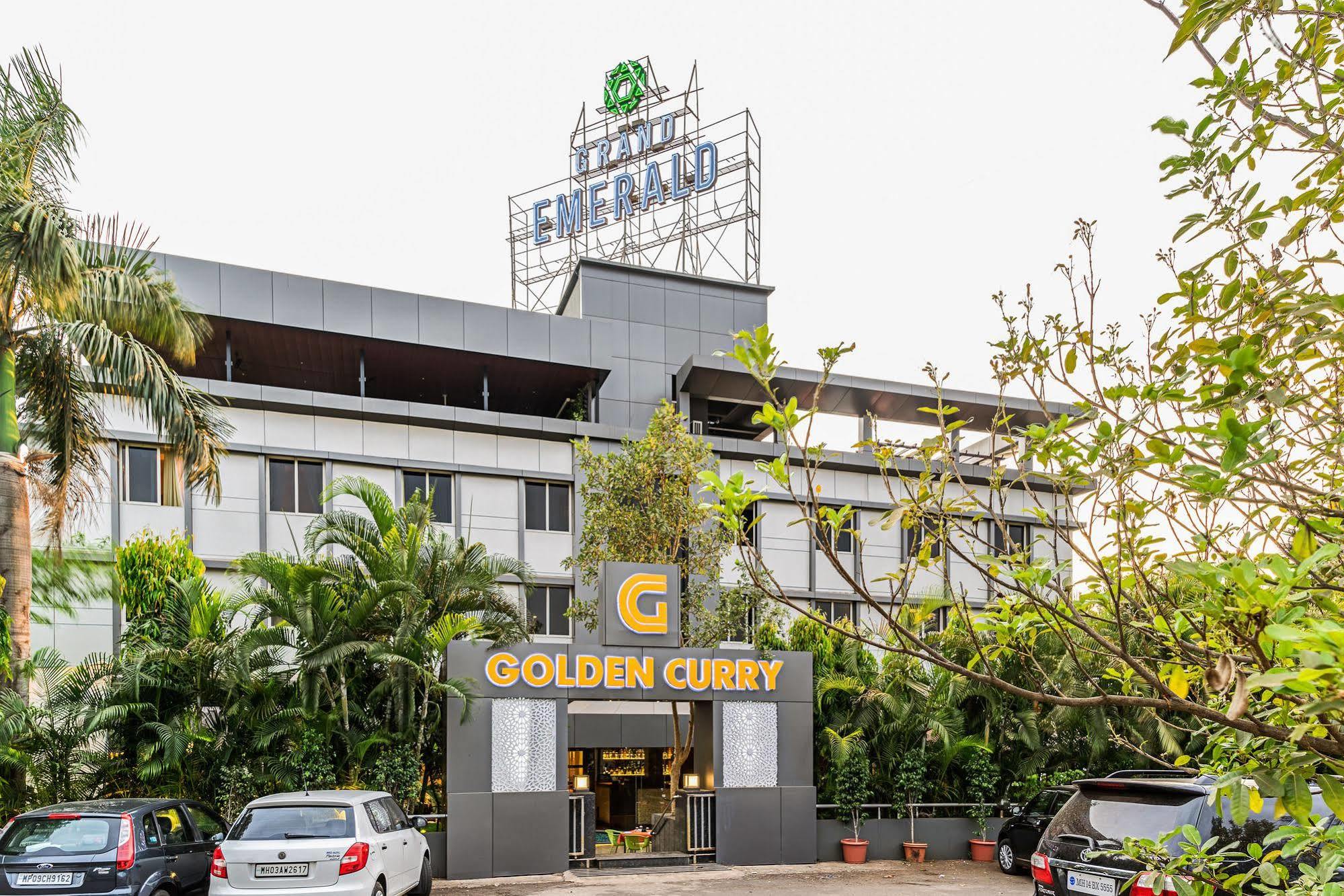 ทรีโบ ทริสต์ แกรนด์ เอมเมอรัลด์ Hotel Pimpri-Chinchwad ภายนอก รูปภาพ