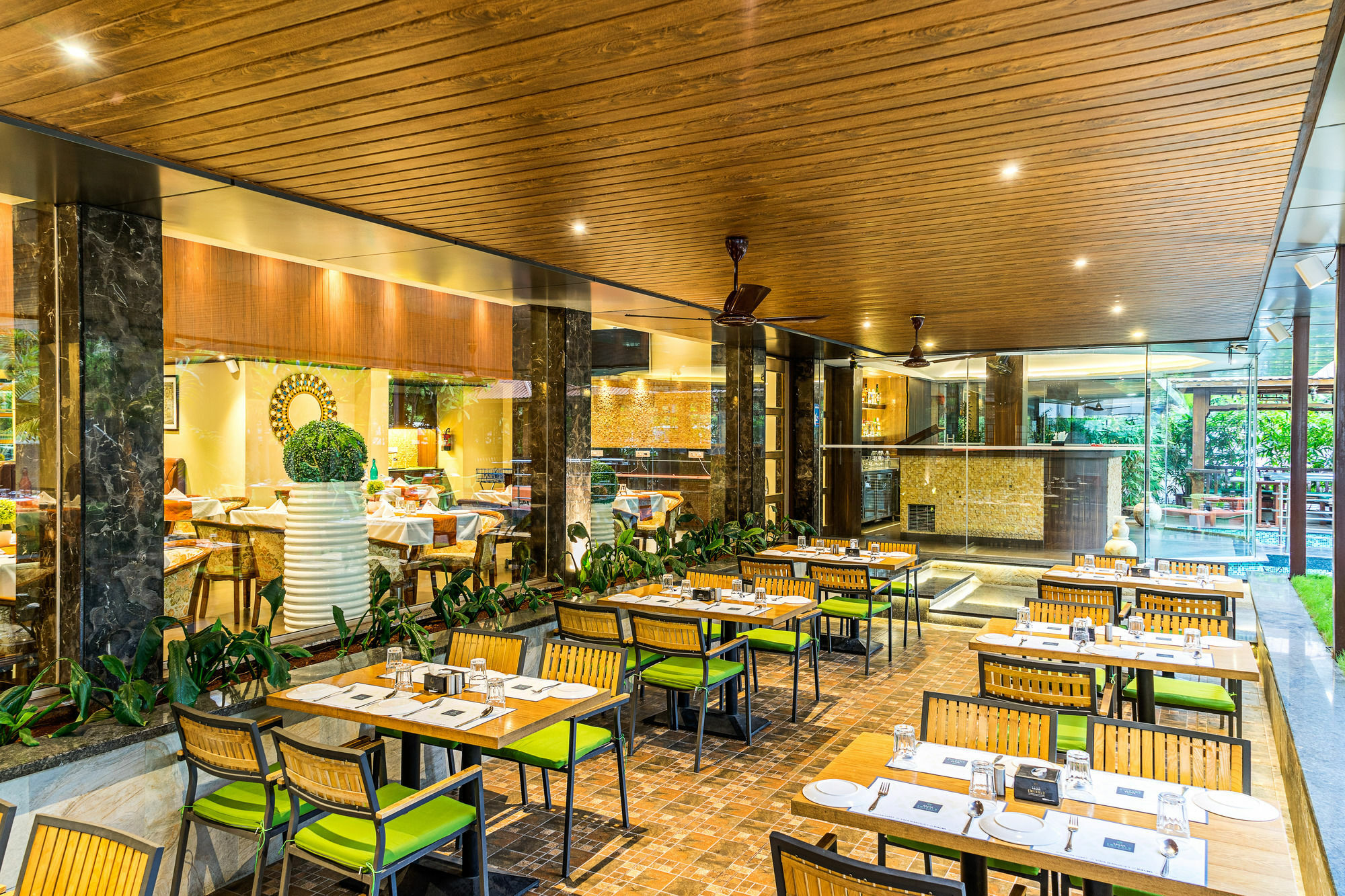 ทรีโบ ทริสต์ แกรนด์ เอมเมอรัลด์ Hotel Pimpri-Chinchwad ภายนอก รูปภาพ