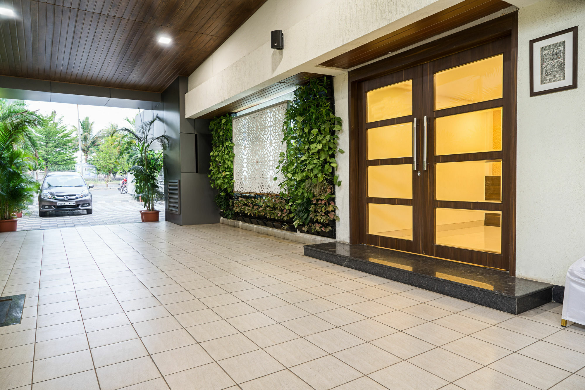 ทรีโบ ทริสต์ แกรนด์ เอมเมอรัลด์ Hotel Pimpri-Chinchwad ภายนอก รูปภาพ
